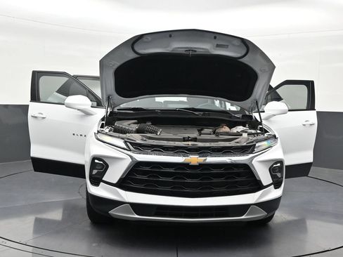 Used 2024 Chevrolet Blazer LT FWD image 37