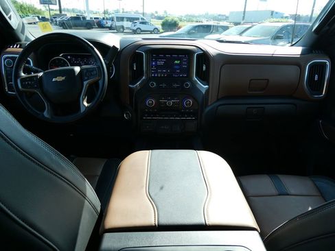 Used 2023 Chevrolet Silverado 2500 High Country w/ Z71 Off-Road Package AWD/4WD image 22