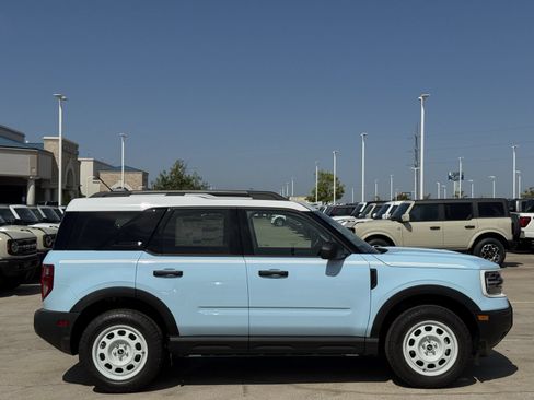 New 2026 Ford Bronco Sport Heritage w/ Convenience Package AWD/4WD image 3