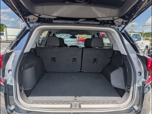 Used 2024 GMC Terrain SLE FWD image 22