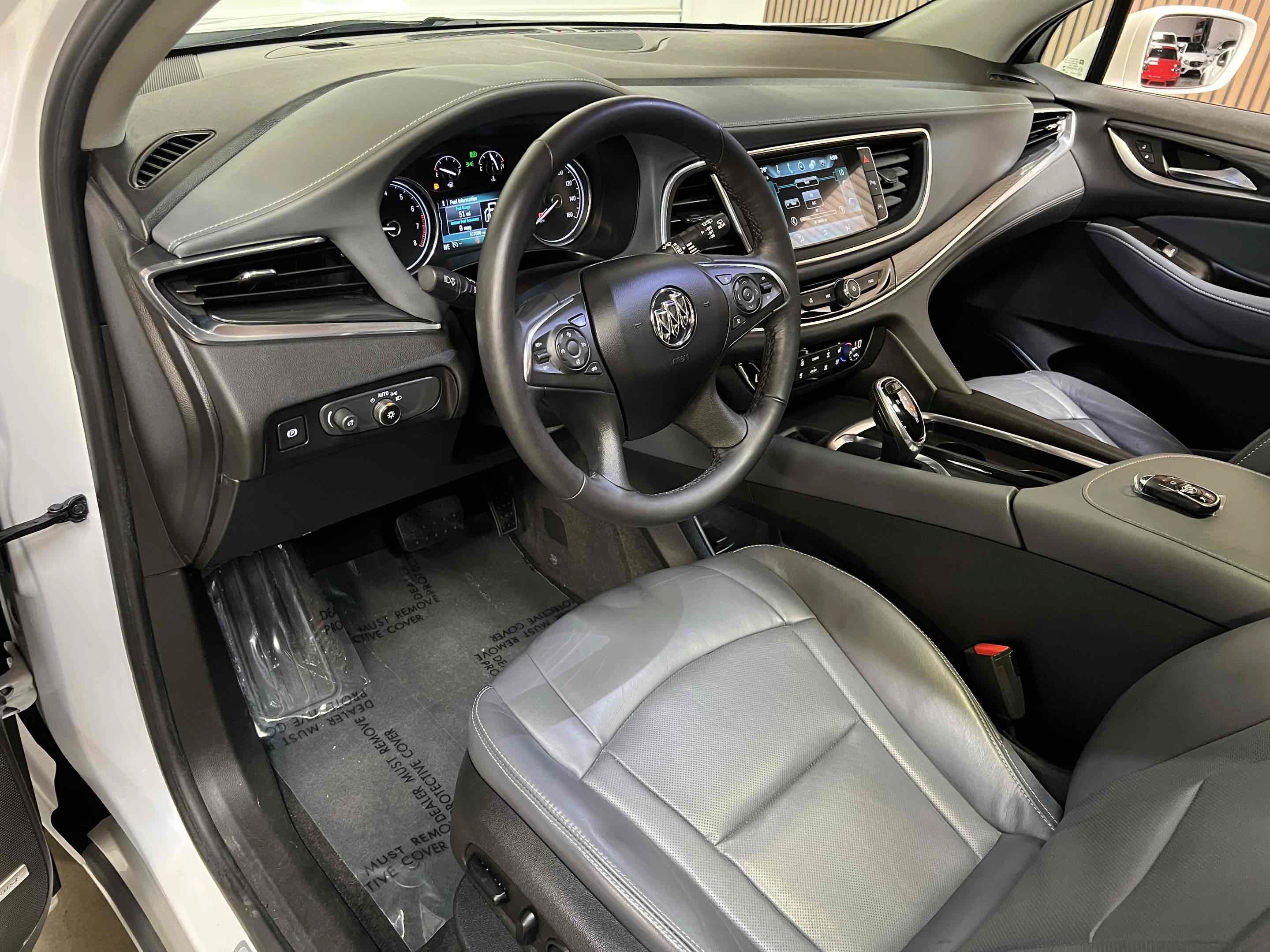 Used 2018 Buick Enclave Premium w/ Experience Buick Package AWD/4WD image 3