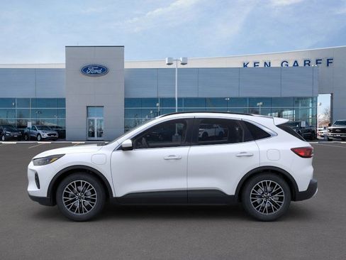 New 2025 Ford Escape SE w/ PHEV Premium Package image 3