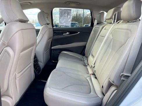 Used 2022 Lincoln Nautilus Reserve w/ Equipment Group 201A image 24