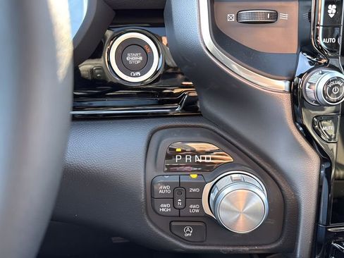 New 2026 RAM 1500 Laramie AWD/4WD image 15