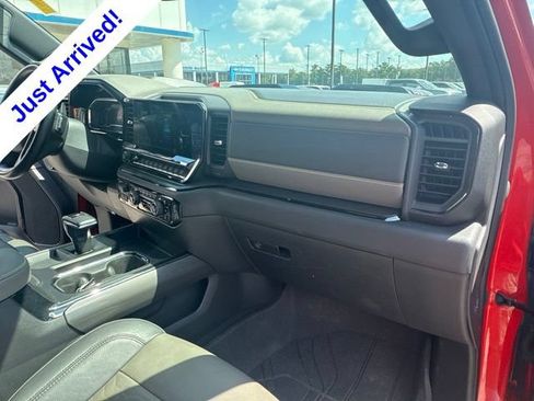 Used 2023 Chevrolet Silverado 1500 ZR2 w/ Technology Package AWD/4WD image 12