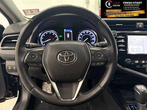 Used 2019 Toyota Camry SE w/ Convenience Package FWD image 28
