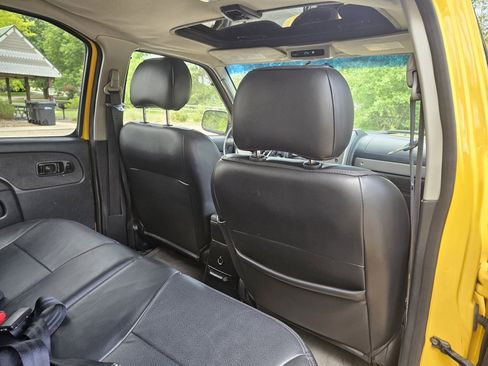 Used 2004 Nissan Xterra SE w/ (LTH) Rugged Leather Pkg AWD/4WD image 32