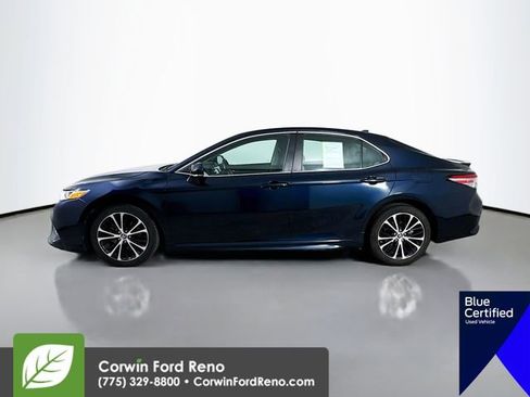 Used 2019 Toyota Camry SE image 4