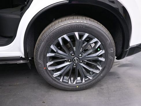 New 2026 Nissan Rogue Platinum AWD/4WD image 14