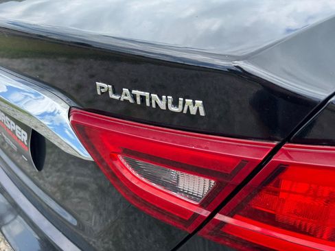 Used 2016 Nissan Maxima Platinum w/ Interior Lighting Package FWD image 12