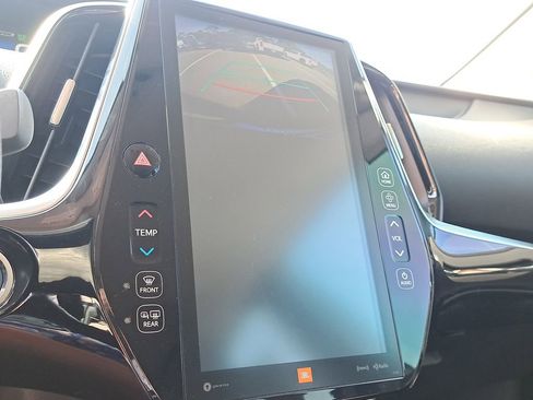 Certified 2018 Toyota Prius Prime Advanced image 22