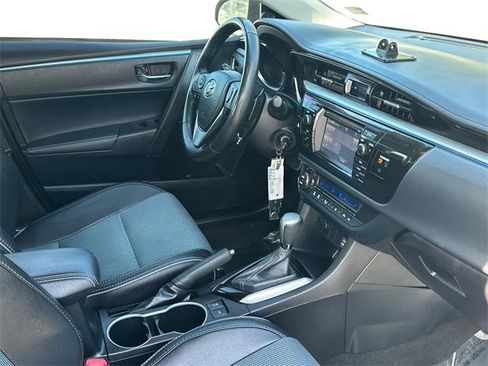 Used 2016 Toyota Corolla S image 7