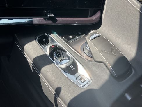 Used 2025 Chevrolet Corvette Stingray Preferred Cpe image 31