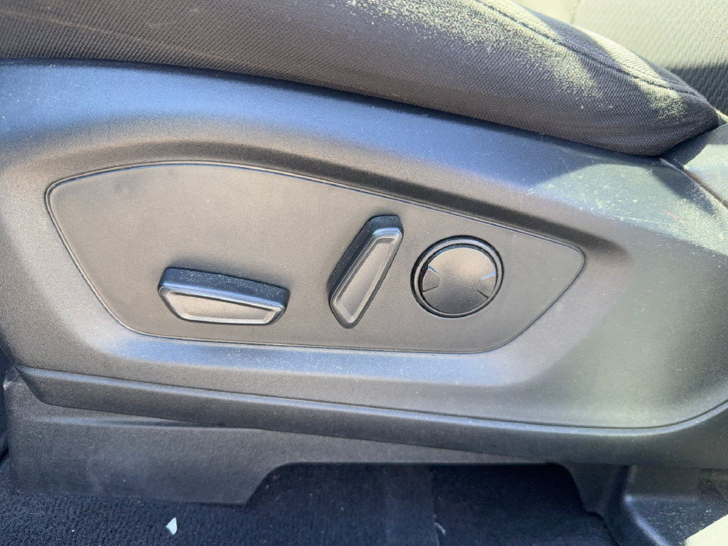Used 2022 Ford Explorer XLT AWD/4WD image 13