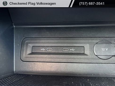 Used 2022 Volkswagen Atlas Cross Sport SE w/ Panoramic Sunroof Package image 42