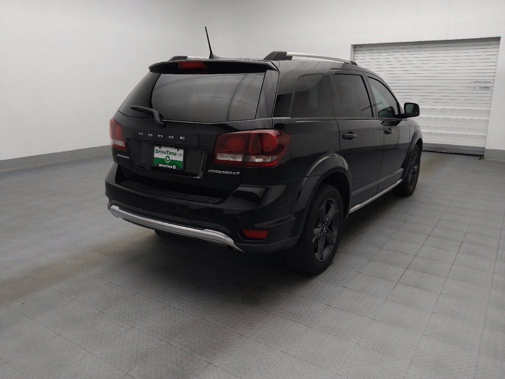 Used 2018 Dodge Journey Crossroad w/ Nav & Sun Group FWD image 9