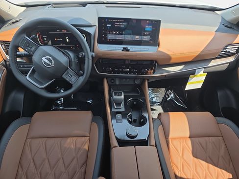 New 2026 Nissan Rogue Platinum w/ Platinum Premium Package AWD/4WD image 9