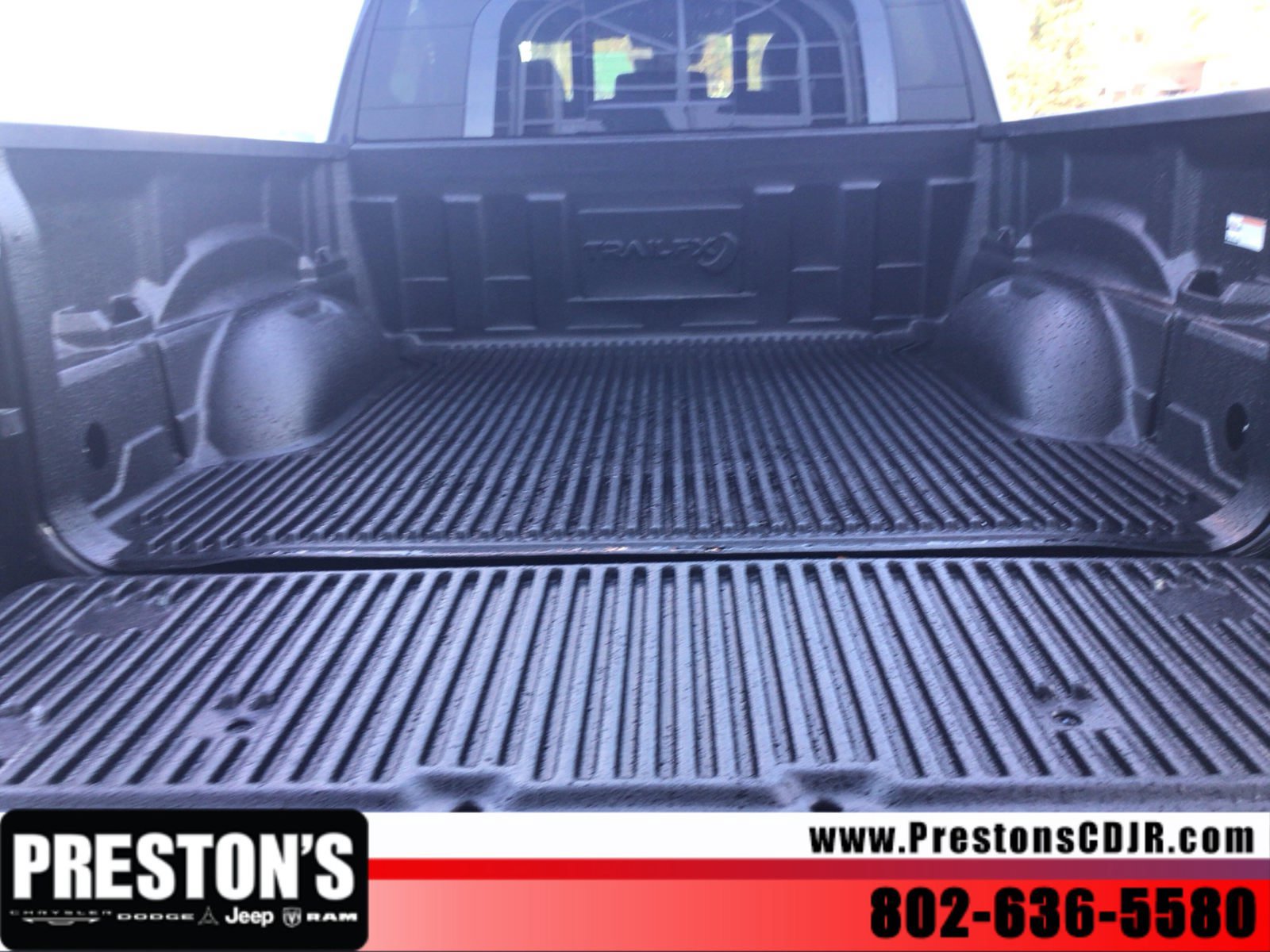 Used 2026 RAM 1500 Laramie AWD/4WD image 5