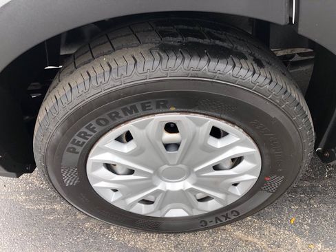 Used 2020 Ford Transit 250 Medium Roof RWD image 11