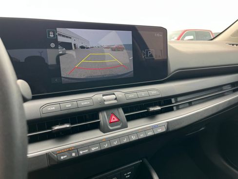 Used 2025 Kia K4 FWD image 16