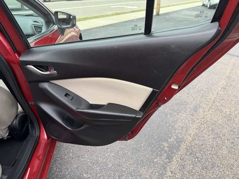 Used 2015 MAZDA MAZDA3 i Touring FWD image 17