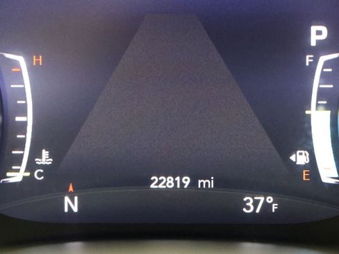Used 2024 Chrysler Pacifica Touring-L w/ Road Tripper Package FWD image 19