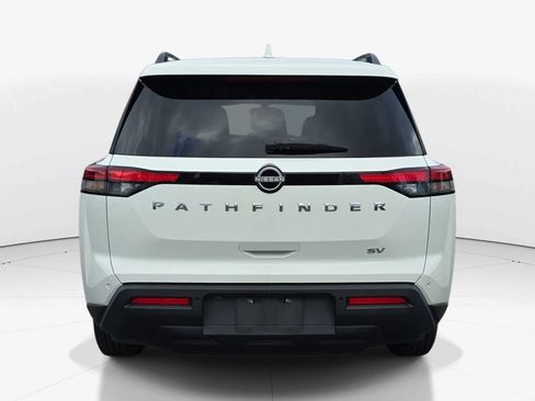 Used 2023 Nissan Pathfinder SV FWD image 5