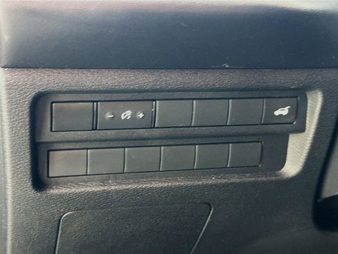 Used 2023 Mitsubishi Outlander SEL FWD image 5