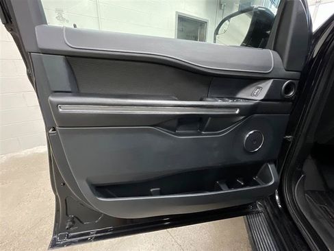 Used 2019 Ford Expedition Max XLT AWD/4WD image 10