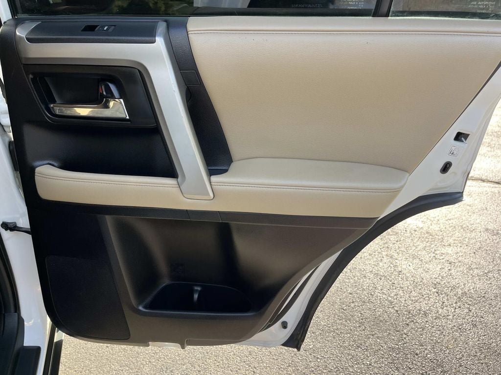 Used 2015 Toyota 4Runner SR5 RWD image 21