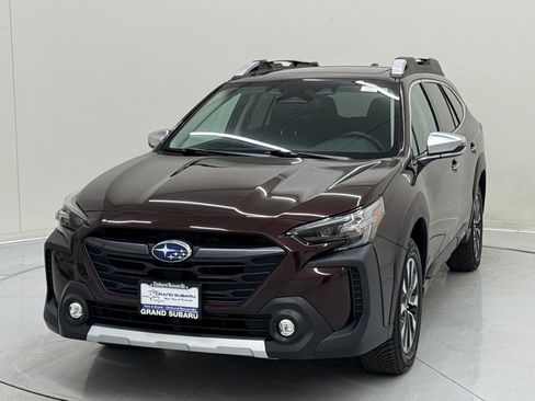 Used 2023 Subaru Outback Touring XT image 1