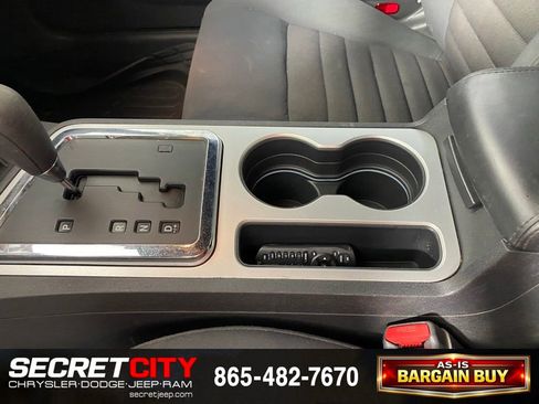Used 2010 Dodge Challenger SE RWD image 23