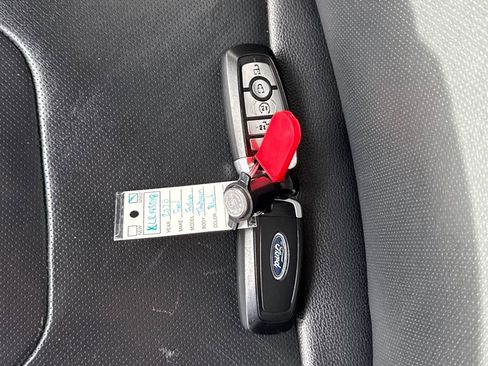 Used 2020 Ford Fusion Titanium image 29