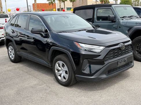 Used 2024 Toyota RAV4 LE AWD/4WD image 6