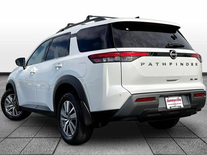 New 2026 Nissan Pathfinder SL
