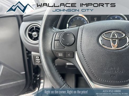 Used 2017 Toyota Corolla XSE FWD image 31