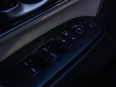 Used 2018 Honda CR-V Touring image 24