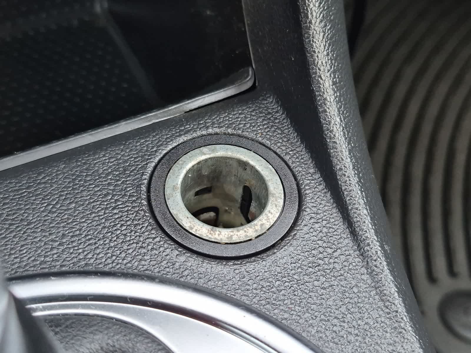 Used 2013 Volkswagen Beetle 2.0T FWD image 2