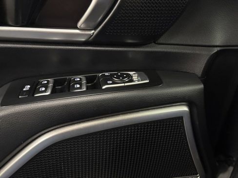 Used 2023 Kia Telluride LX image 25