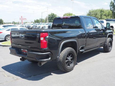 Used 2024 Chevrolet Silverado 3500 LTZ w/ LTZ Plus Package AWD/4WD image 7