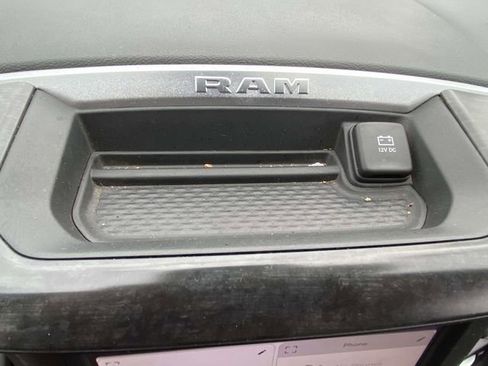 Used 2024 RAM 2500 Big Horn image 17