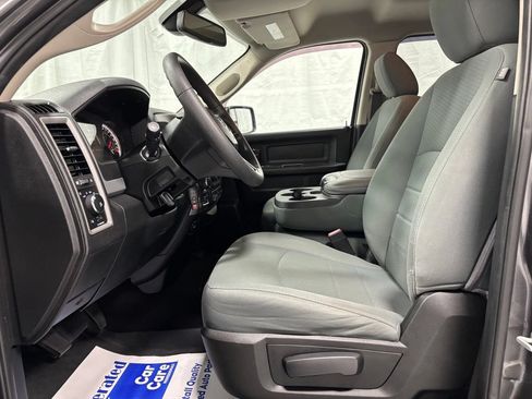 Used 2018 RAM 1500 Express AWD/4WD image 14