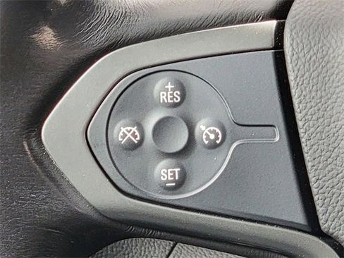 Used 2018 Chevrolet Silverado 1500 LT w/ All Star Edition image 33