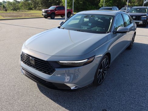 New 2026 Honda Accord Touring image 2