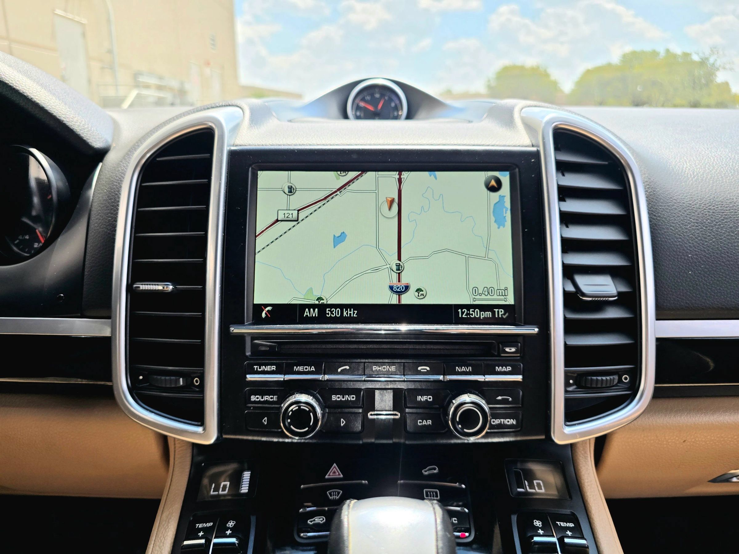 Used 2014 Porsche Cayenne Platinum Edition AWD/4WD image 32