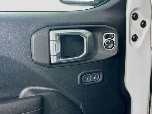 Used 2020 Jeep Gladiator Sport w/ Quick Order Package 24S AWD/4WD image 18