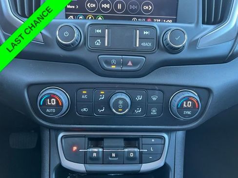 Used 2023 GMC Terrain AT4 image 22