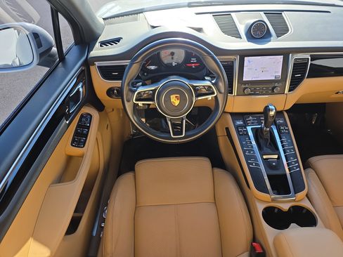 Used 2017 Porsche Macan S image 14