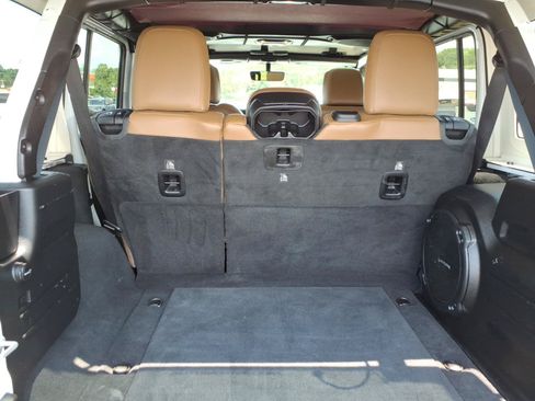 Used 2020 Jeep Wrangler Unlimited Rubicon AWD/4WD image 6