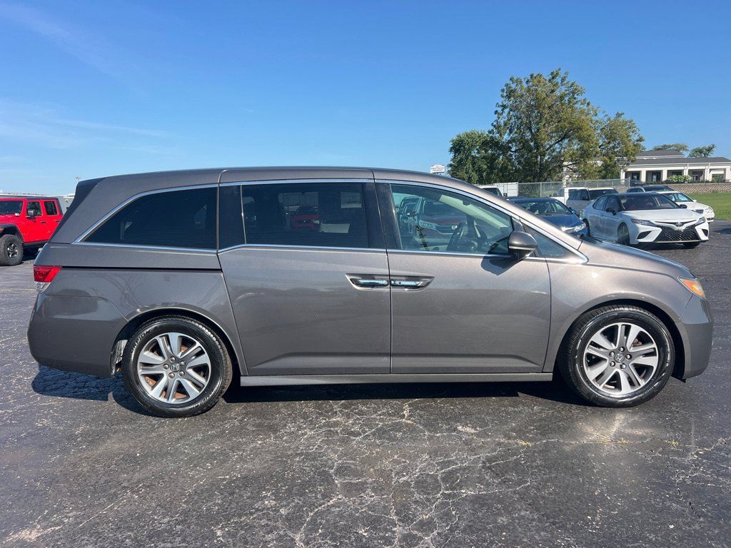 Used 2015 Honda Odyssey Touring image 8